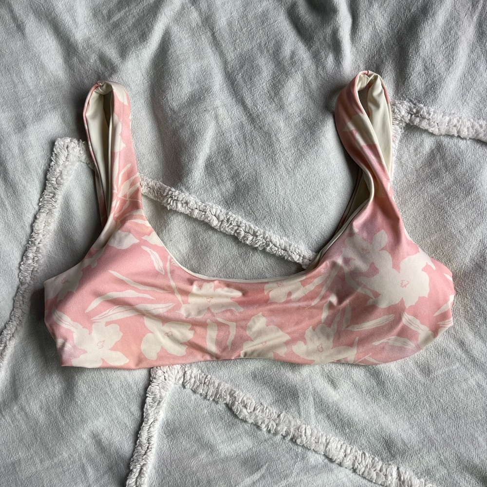 pink and white floral LSPACE bikini top